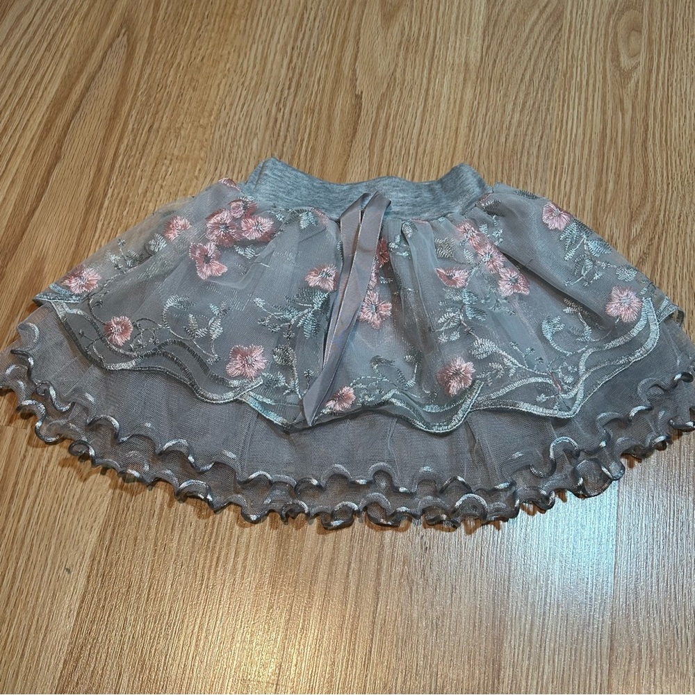 Grey‎ embroidered ballet skirt